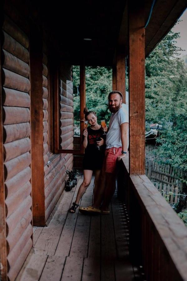 Teo Guesthouse And Camping In Местия Екстериор снимка