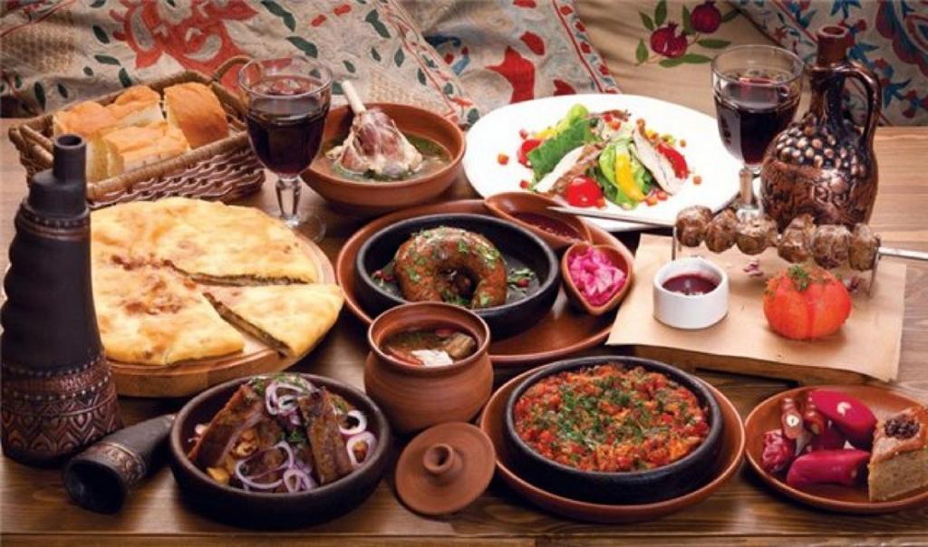 Teo Guesthouse And Camping In Местия Екстериор снимка