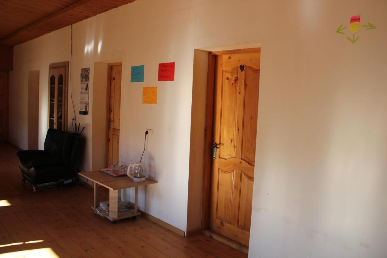 Teo Guesthouse And Camping In Местия Екстериор снимка